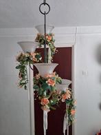 Aparte metalen hanger met kunstbloemen roosjes, Huis en Inrichting, Woonaccessoires | Overige, Ophalen of Verzenden, Zo goed als nieuw