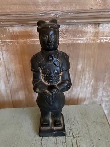 Vintage beeld. Terracotta chinese krijger Qin Dynastie.   