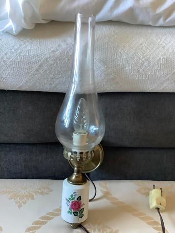 Brocante wandlampje met roosje beschikbaar voor biedingen