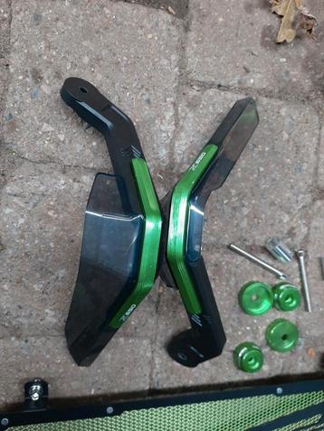 Hand covers Kawasaki Z650 beschikbaar voor biedingen