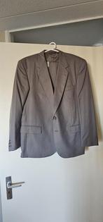 Tweedelig herenkostuum voor kerst. Beige/grijs Merk: Oxford, Kleding | Heren, Ophalen of Verzenden, Zo goed als nieuw, Maat 52/54 (L)