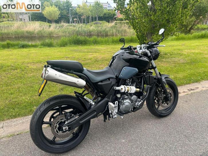 YAMAHA MT 03 (bj 2007) Akrapovic. 37281 km, Motoren, Motoren | Yamaha, Bedrijf, Naked bike, 12 t/m 35 kW, Minimaal motorrijbewijs A1