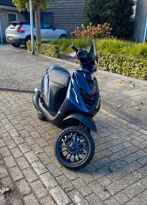 Piaggio zip 70cc 2t, Fietsen en Brommers, Scooters | Piaggio, Zo goed als nieuw, Zip, Ophalen of Verzenden