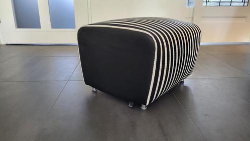 Hocker Leolux Scylla, Huis en Inrichting, Banken | Voetenbanken en Poefen, Zo goed als nieuw, 50 tot 75 cm, 50 tot 75 cm, Rechthoekig