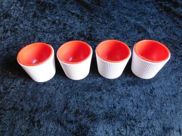 4 vintage eierdopjes van Turkstra uit de jaren 70, wit rood beschikbaar voor biedingen