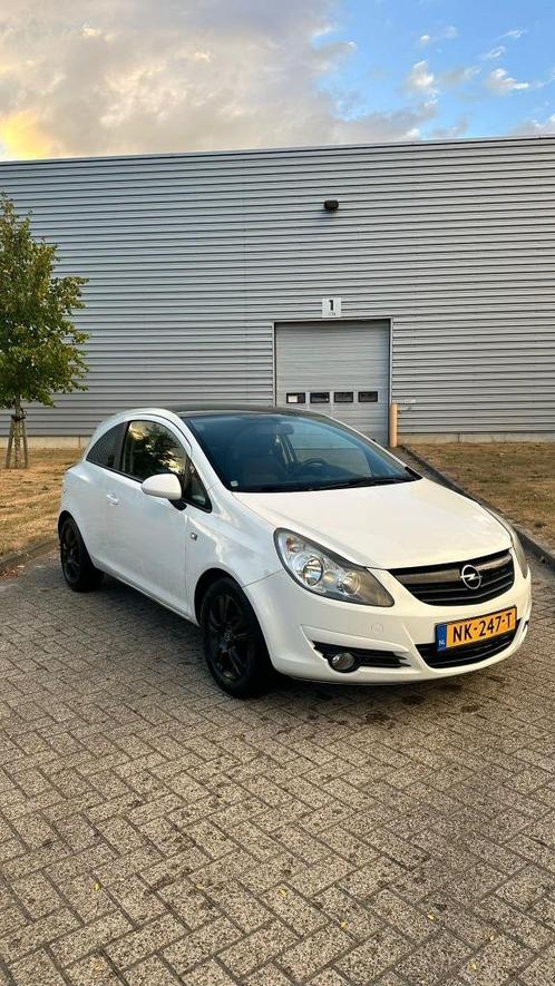 Opel Corsa 2009 Wit, Auto's, Opel, Particulier, Corsa, Benzine, Hatchback, Handgeschakeld, Wit, Ophalen
