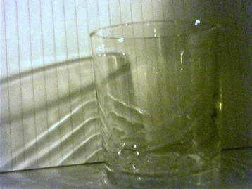 20 ronde drink Glazen, Glas is 7,4cm doorsnede x 8,2cm hoog beschikbaar voor biedingen