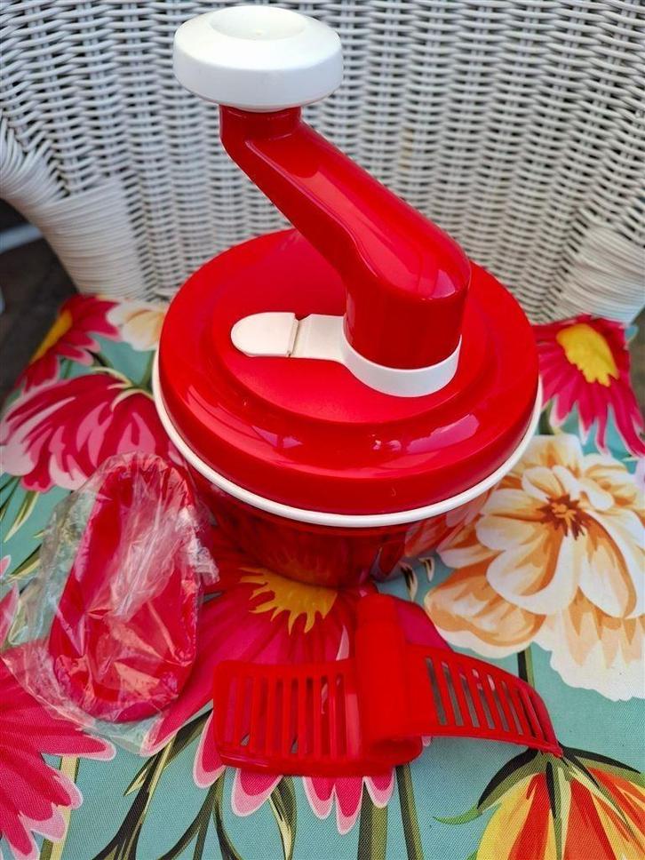 T006 Quickchef met 3 messen, 1x gebruikt, Huis en Inrichting, Keuken | Tupperware, Zo goed als nieuw, Overige typen, Rood, Ophalen of Verzenden