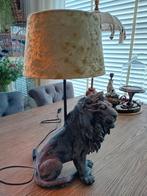 tafellamp leeuw met velvet lampenkap, Minder dan 50 cm, Gebruikt, Ophalen of Verzenden