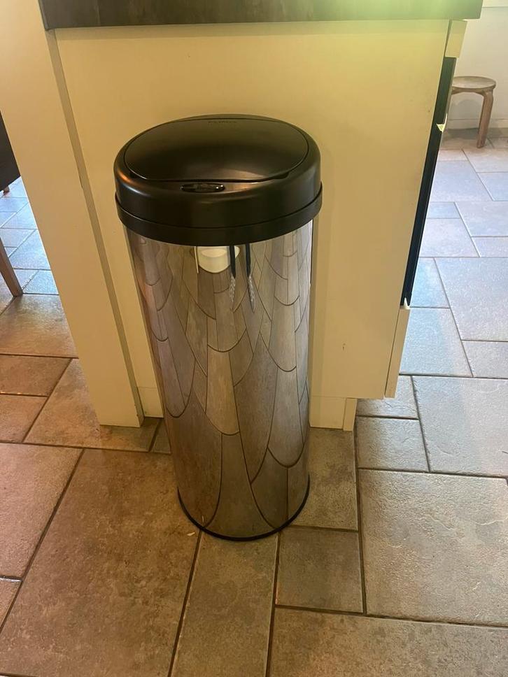Prullenbak met sensor 50 liter, Huis en Inrichting, Woonaccessoires | Prullenbakken, Zo goed als nieuw, Rvs, 40 liter of meer