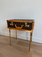 Fake Louis Vuitton koffer bijzettafel, Minder dan 55 cm, Gebruikt, Metaal of Aluminium, Vintage