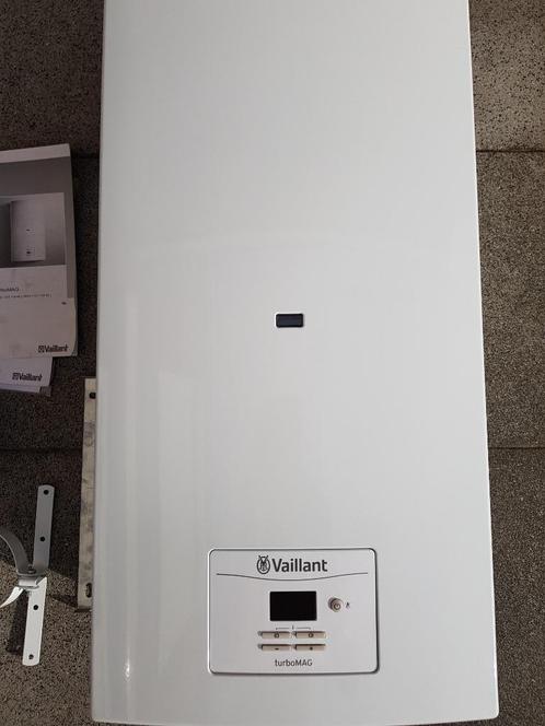 Vaillant geiser type Turbo Mag 145/1 (nieuw 1300 euro) 2021, Doe-het-zelf en Verbouw, Geisers en Boilers, Gebruikt, Geiser, Aardgas