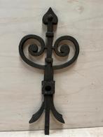 Gietijzeren muuranker 23x50 cm €27,50, Ophalen