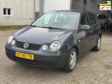 Volkswagen Polo 1.4-16V Comfortline Automaat Nieuwe APK Airc beschikbaar voor biedingen