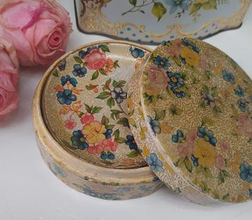 Brocante onderzetters Mille fleurs beschikbaar voor biedingen