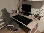 IKEA Bureau, Bureaustoel en Muismat, Huis en Inrichting, Ophalen, Gaming bureaustoel, Nieuw, Grijs