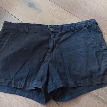Katoenen zwarte shorts van H&M maat 44 beschikbaar voor biedingen