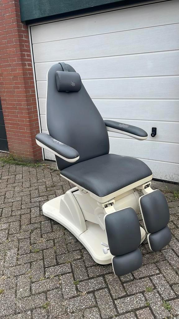 Weelko Behandelstoel – Elektrisch Verstelbaar, Sport en Fitness, Massageproducten, Zo goed als nieuw, Massagetafel, Ophalen