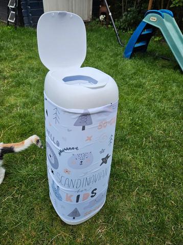 Luieremmer in goede staat beschikbaar voor biedingen