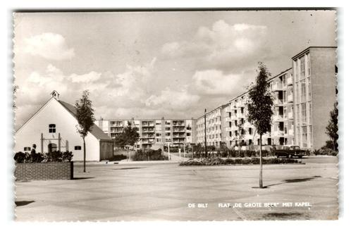De Bilt, Flat "De Grote Beer" met Kapel, Verzamelen, Ansichtkaarten | Nederland, Gelopen, Utrecht, 1960 tot 1980, Verzenden
