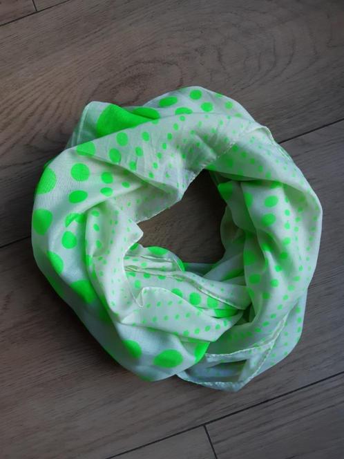 N78 Groen beige colsjaal, Kleding | Dames, Mutsen, Sjaals en Handschoenen, Zo goed als nieuw, Sjaal, Ophalen of Verzenden