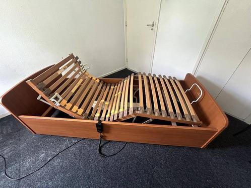 Elektrisch verstelbaar bed – 80x200 cm – moet weg, Huis en Inrichting, Slaapkamer | Bedden, Gebruikt, Eenpersoons, 80 cm, 200 cm