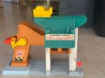 Vintage Fisher Price Lift & Load Depot, Ophalen of Verzenden, Gebruikt, Jongen of Meisje