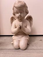 Beeld biddende engel circa 26cm hoog, Verzamelen, Beelden en Beeldjes, Ophalen of Verzenden, Zo goed als nieuw