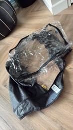 Doona regenhoes, Ophalen, Zo goed als nieuw, Regenhoes