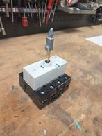 Eaton dumeco 125a lastscheider (hoofdschakelaar), Ophalen of Verzenden, Zo goed als nieuw