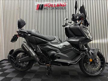 Honda X-ADV 750 Triple black Akrapovic 2023 XADV X ADV beschikbaar voor biedingen