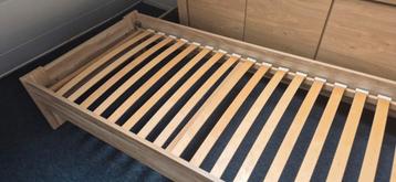 Bed te koop. beschikbaar voor biedingen
