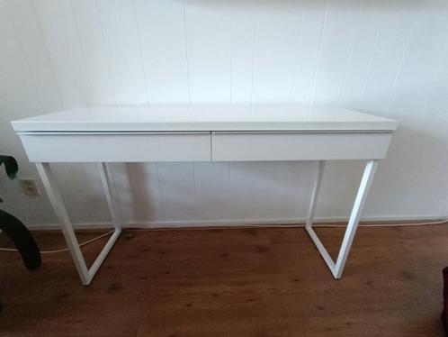 Ikea besta bureautafel, Huis en Inrichting, Tafels | Sidetables, Gebruikt, 25 tot 50 cm, 50 tot 100 cm, Rond, Ophalen