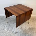 Arne Jacobsen tafel model 3601 en 3 x serie 7 vlinderstoel, Ophalen, Gebruikt, Retro      design classic, Metaal