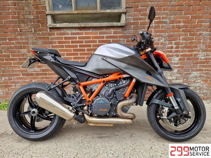 ️ KTM 1290 SuperDuke R 2022 21dkm, Motoren, Motoren | KTM, Bedrijf, Toermotor, meer dan 35 kW, ABS, Cruise Control, LED Verlichting