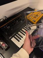 Korg Monologue + Desk Saver, Gebruikt, Korg, Met midi-aansluiting, Overige aantallen