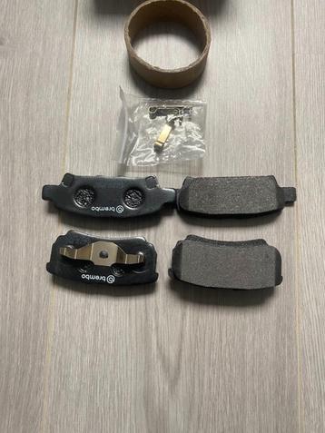 Remblokken brembo P54034.voor Dodge, Hyundi, Jeep, Achter. beschikbaar voor biedingen