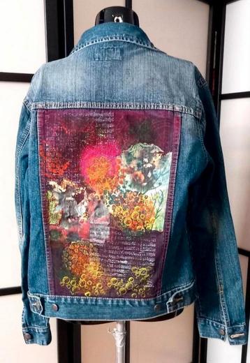 Spijkerjack waar geen 2e van bestaat. Uniek handpainted beschikbaar voor biedingen