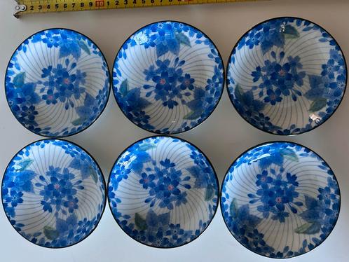 6x Keramische Borden met Blauw Bloemmotief, Huis en Inrichting, Keuken | Servies, Zo goed als nieuw, Bord(en), Overige stijlen