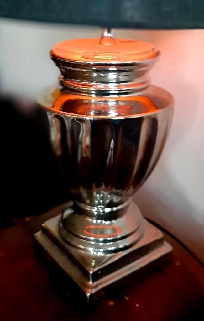 Elegante zilverkleurige lampenvoet, Huis en Inrichting, Lampen | Tafellampen, Zo goed als nieuw, Minder dan 50 cm, Metaal, Ophalen of Verzenden