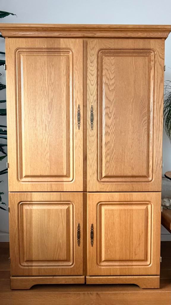 Eikenhouten kast met verlichting, Ophalen, Gebruikt, 70 tot 120 cm, Eikenhout