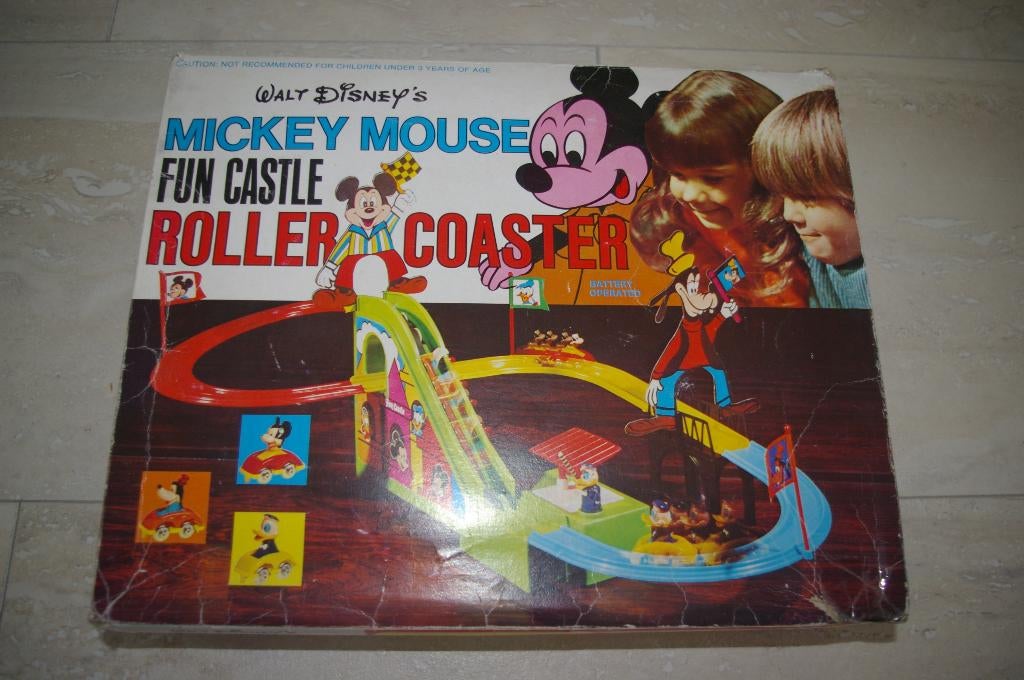 Mickey Mouse fun castle Roller coaster. / Memo spel, Ophalen of Verzenden, Overige figuren, Overige typen