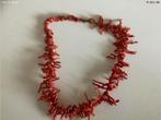 Vintage ketting colier Bloedkoraal vergulde slot 14 k GM, Verzenden, Gebruikt, Rood, Steen of Mineraal