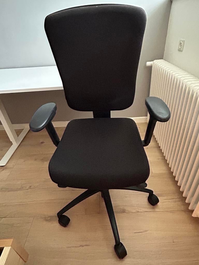 Köhl bureaustoel - Ergonomisch en in goede staat, Ophalen, Zwart, Zo goed als nieuw, Bureaustoel