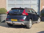 Volvo V40 Cross Country 1.6 T4 180 pk Momentum, NAP, TREKHAA, Auto's, Voorwielaandrijving, Gebruikt, Zwart, 179 pk