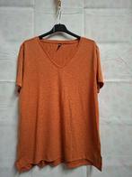 HEMA T-shirt V-hals Roestoranje S — 52% Linnen, Anneonline, Steenbergen, Shop@wesell4u.nl, Maat 46/48 (XL) of groter