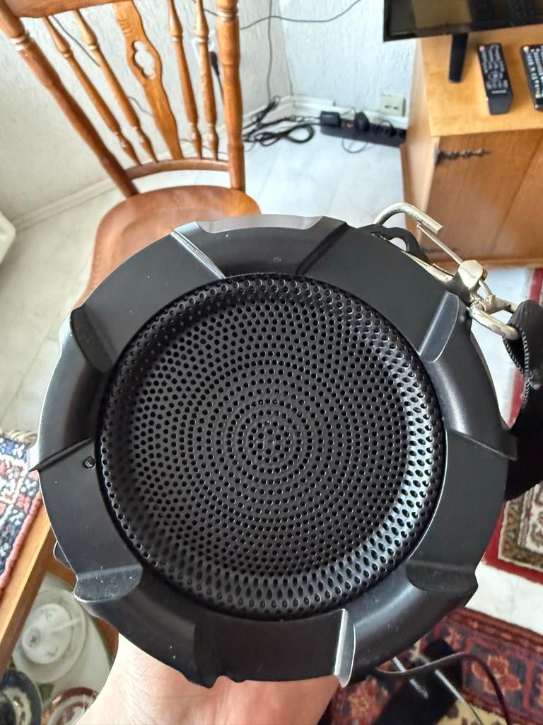 Soundlogic Bluetooth Speaker met Draagriem, Ophalen, Zo goed als nieuw, Overige typen, Overige merken