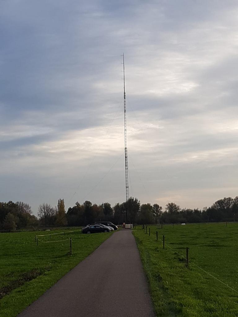2x 24m Constructiemast incl lier, Telecommunicatie, Antennes en Masten, Ophalen, Gebruikt, Mast