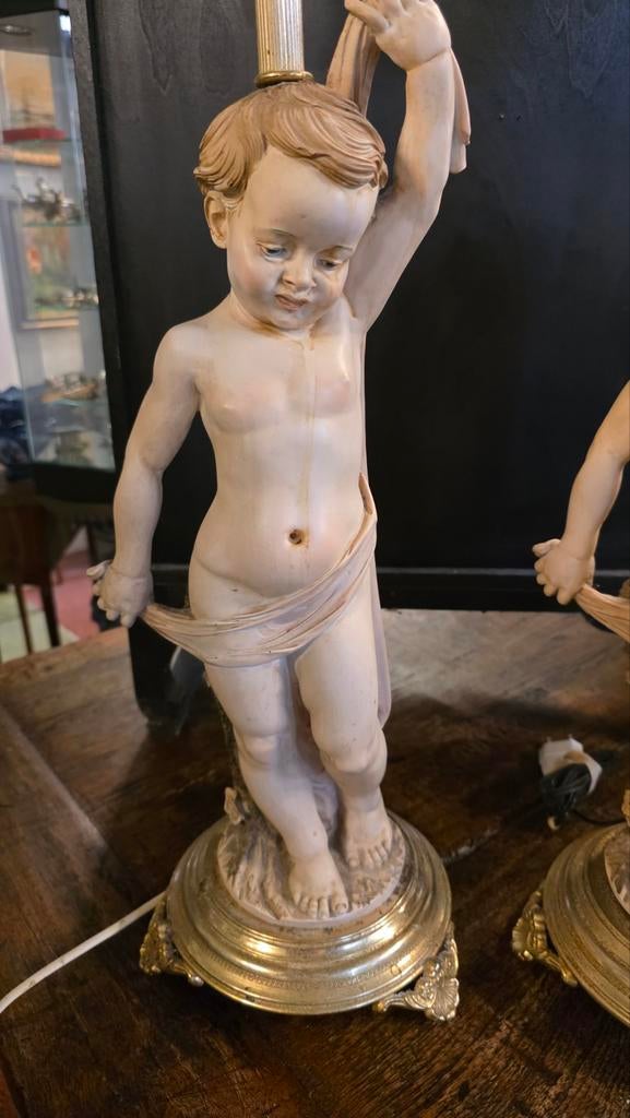 Groot paar antieke Franse porseleinen Engelen lampen, Ophalen