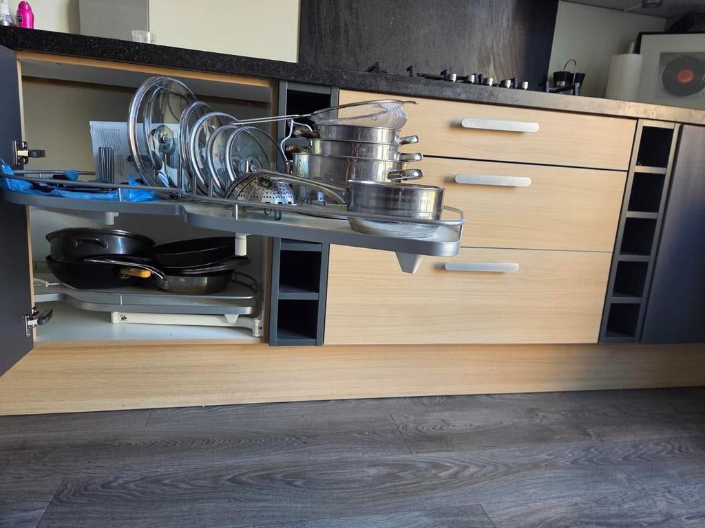 Hoekkeuken 300x260x60 cm met Whirlpool apparatuur, Ophalen, Gebruikt, Hoekkeuken